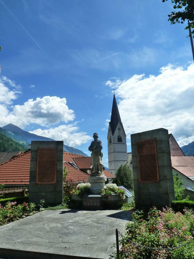 Gaestehaus-Staats Bed & Breakfast Obervellach Ngoại thất bức ảnh